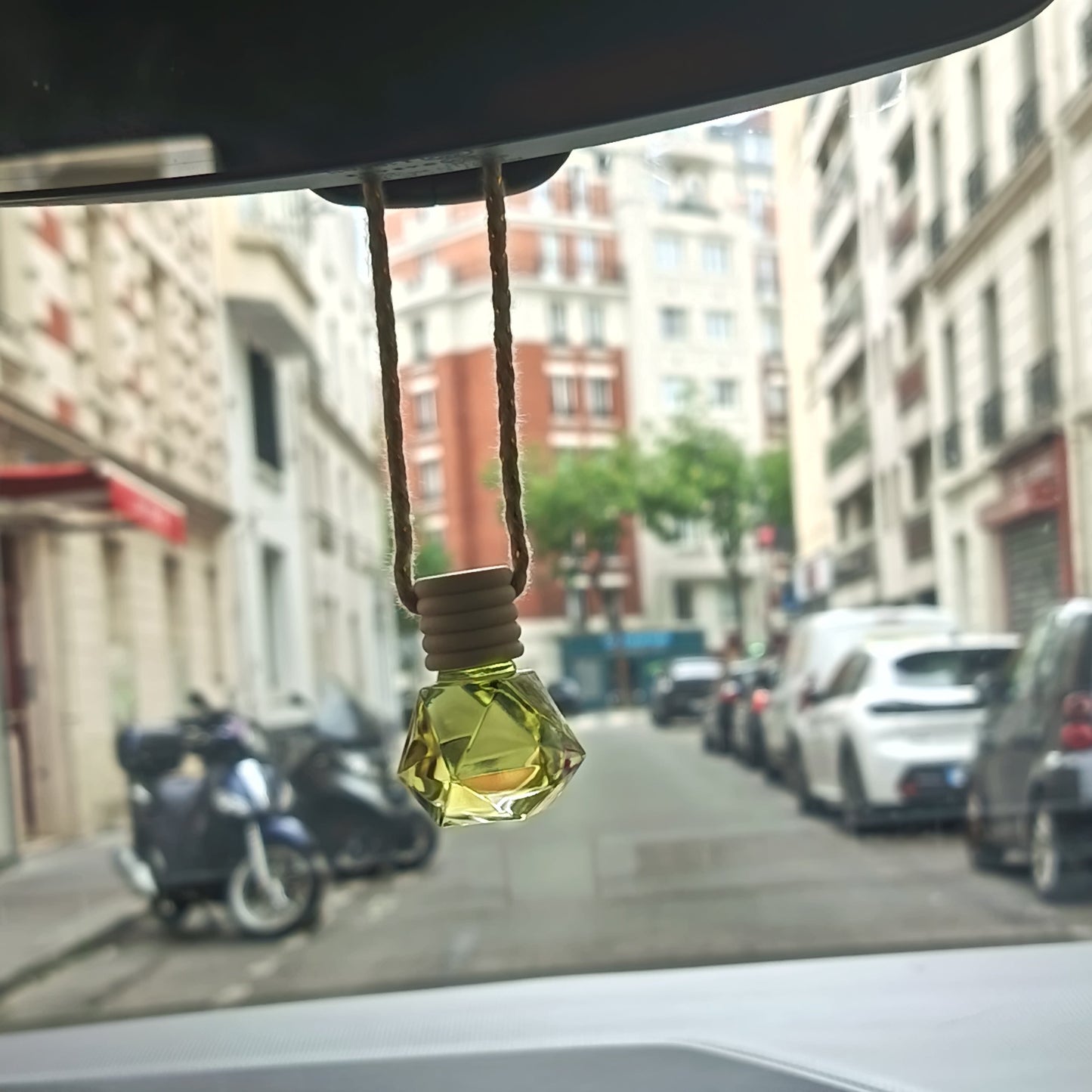 PARFUM DE VOITURE